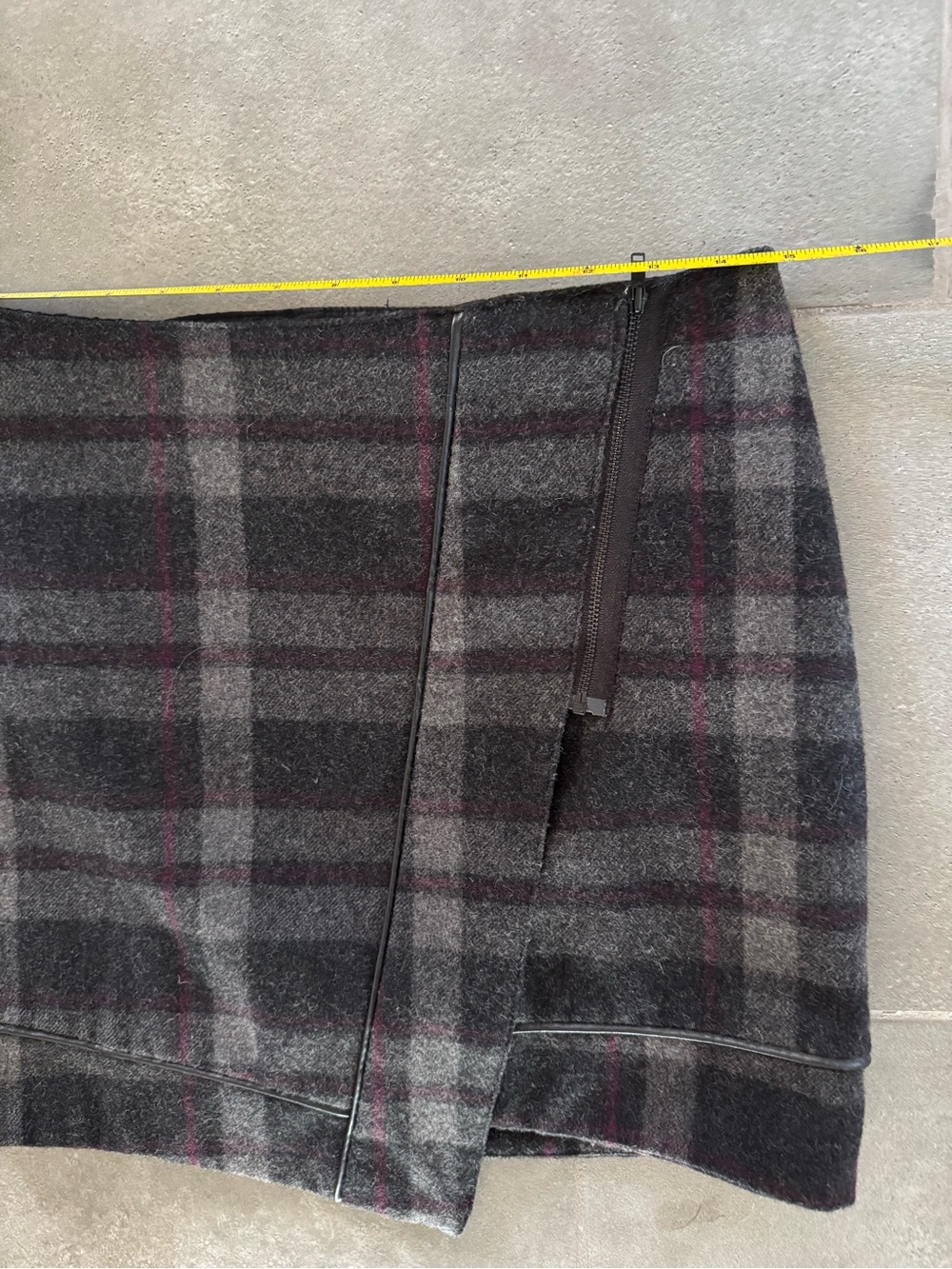 Smart Set Wool Blend Plaid Wrap Mini Skirt Size 6 Lined Faux Leather Trim Plum - Picture 6 of 7